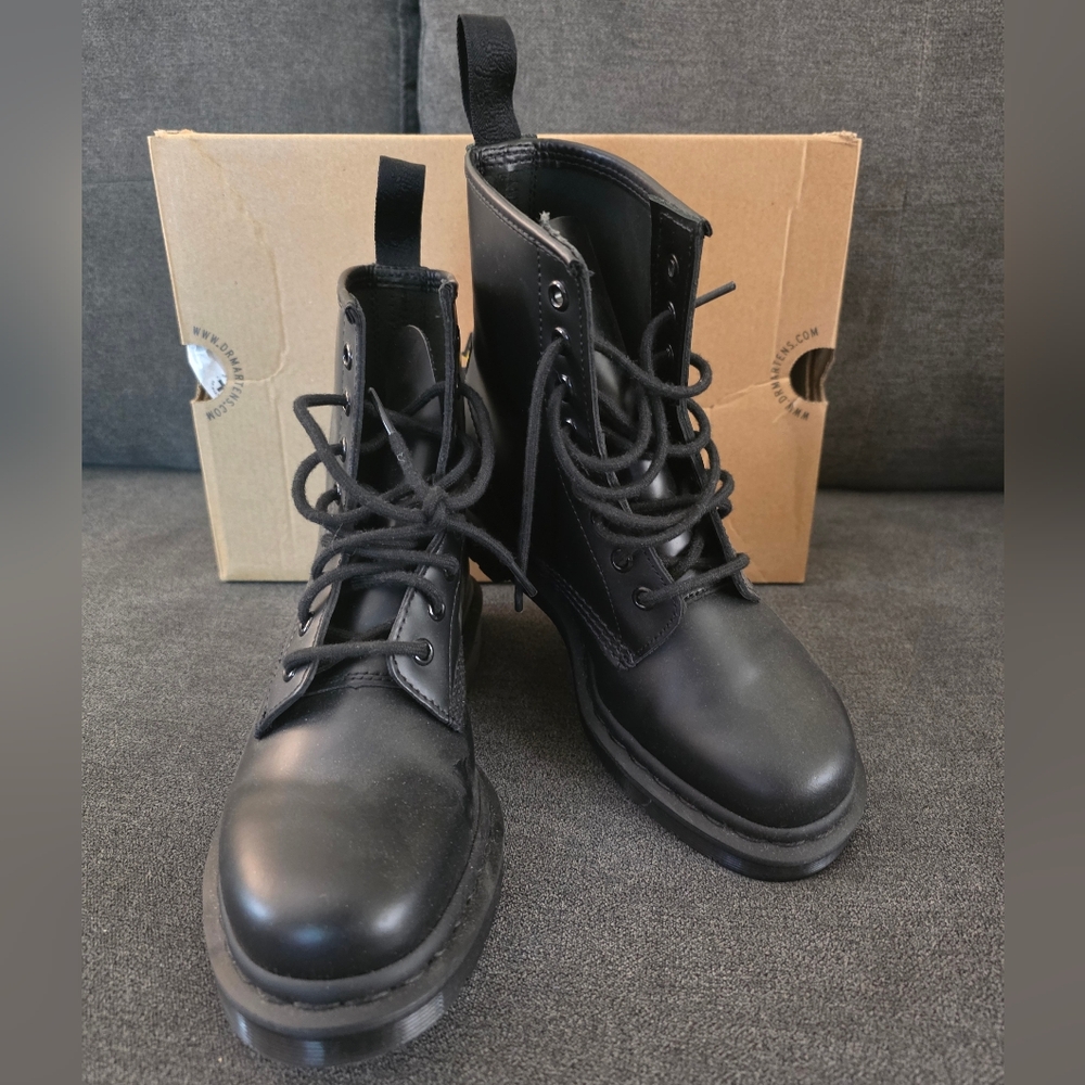 Dr.Martin Boots M6/W7